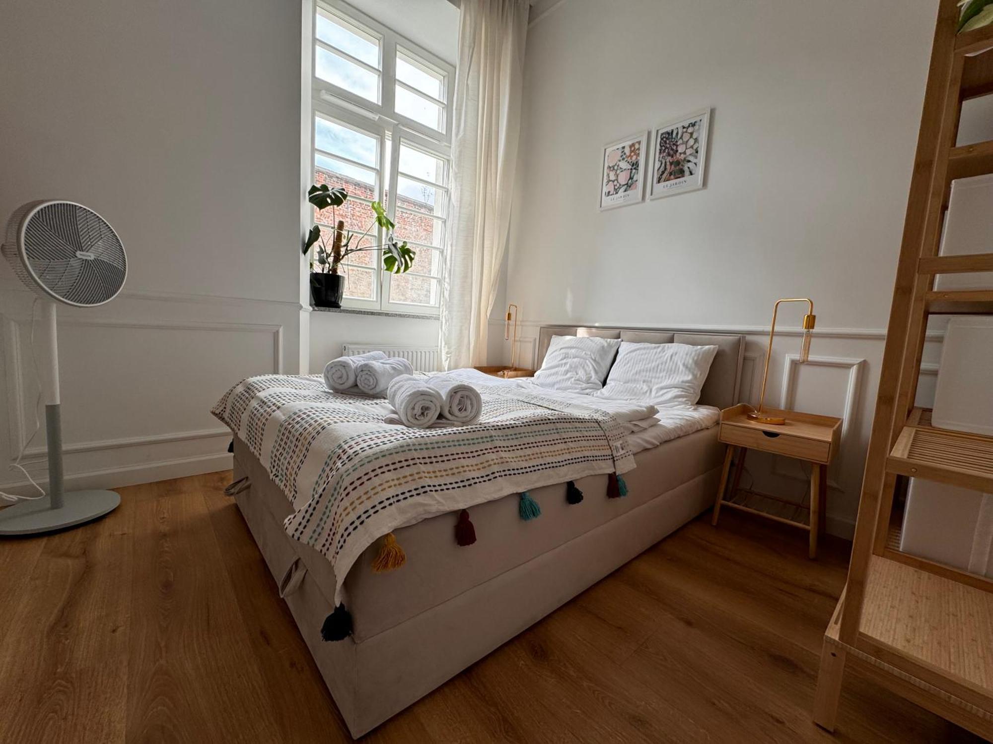 Apartament Przy Bulwarze Wroclaw Exterior photo