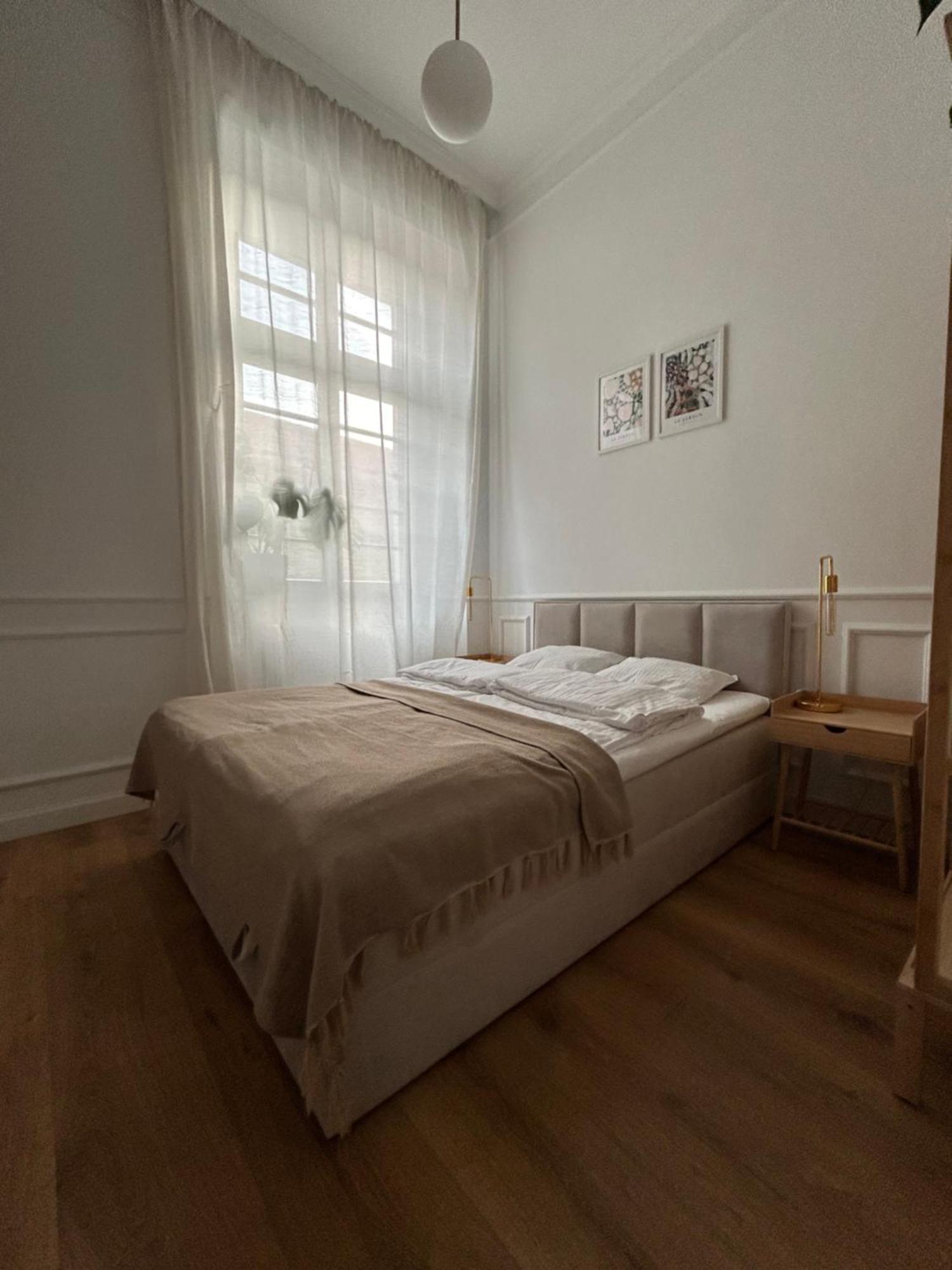 Apartament Przy Bulwarze Wroclaw Exterior photo
